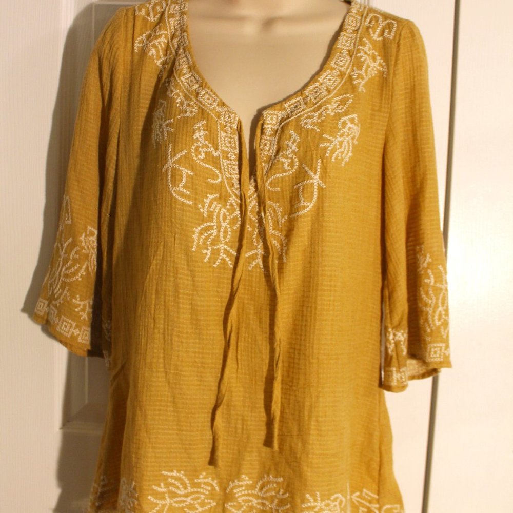 Monoreno Mustard Color Embroidered Peasant Tunic size S